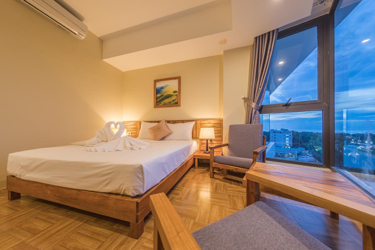 Golden Daisy Hotel Duong Dong Exterior foto